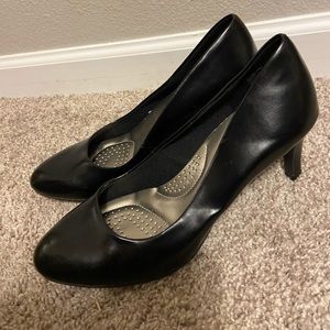 Comfort plus black heels